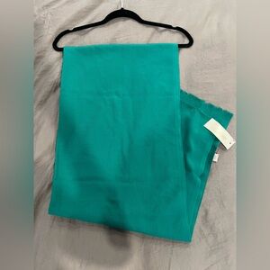 NWT Love Quotes Scarf